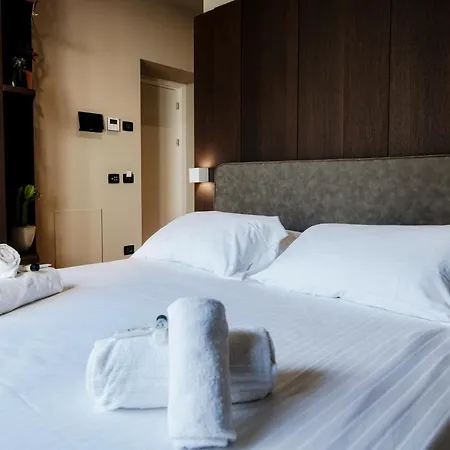 Ama 18 - The House Of Travelers- 3* 科莫